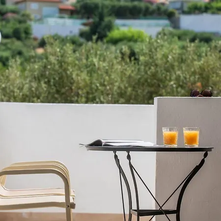 Lofos Apartmanhotel 2*