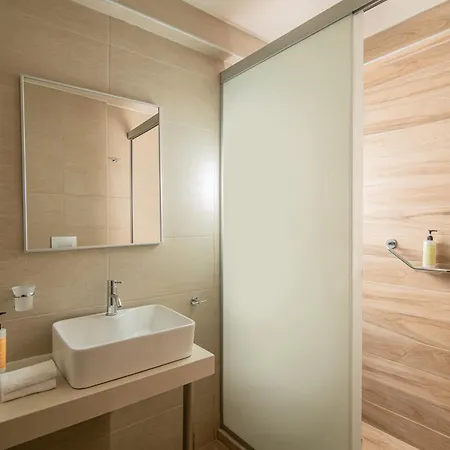 Lofos Apartmanhotel 2*
