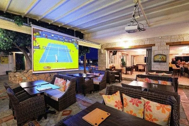 Lofos 2* Hersonissos (Crete)