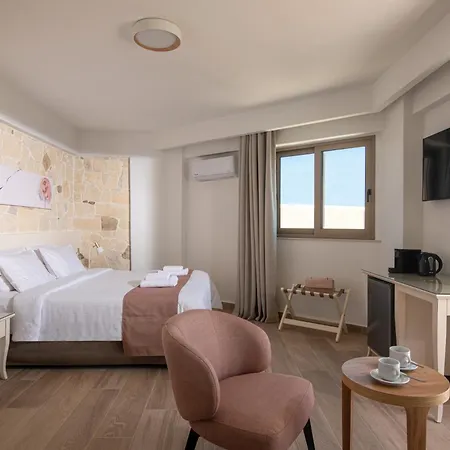 アパートホテル Lofos