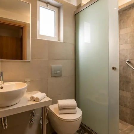Aparthotel Lofos