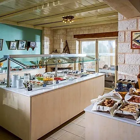Lofos Aparthotel 2*