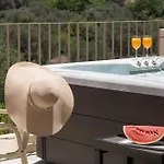 Apartahotel Lofos 2*