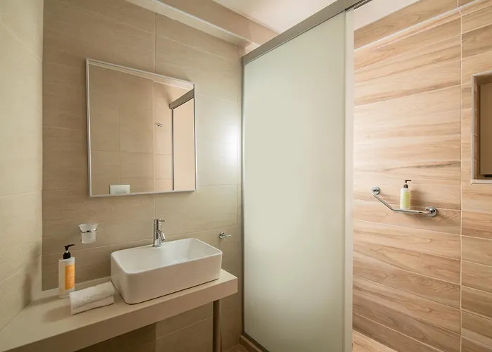 Lofos Apartmanhotel 2*